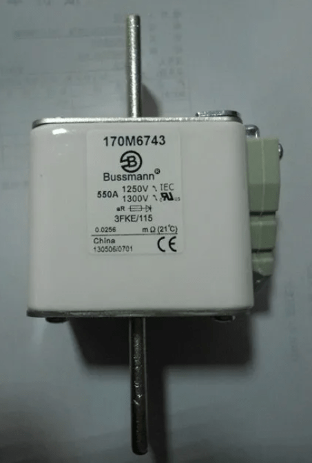 Bussmann 170M6746 800A 1250V Sicherungen (4 Stück)