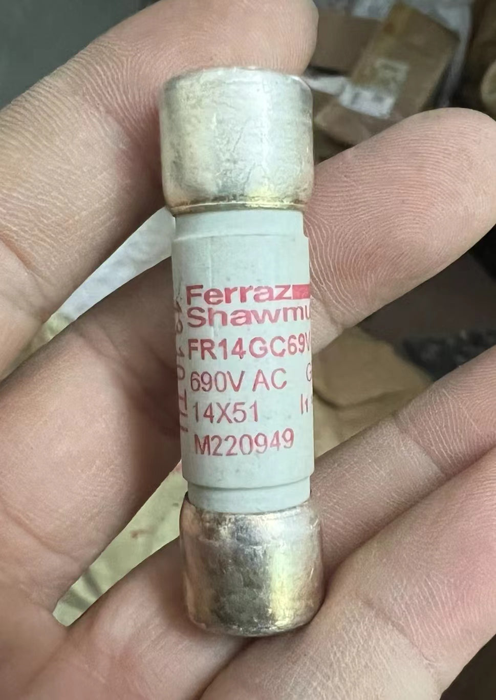 Mersen M220949 - FR14GC69V40T Fuses (10 Pieces)