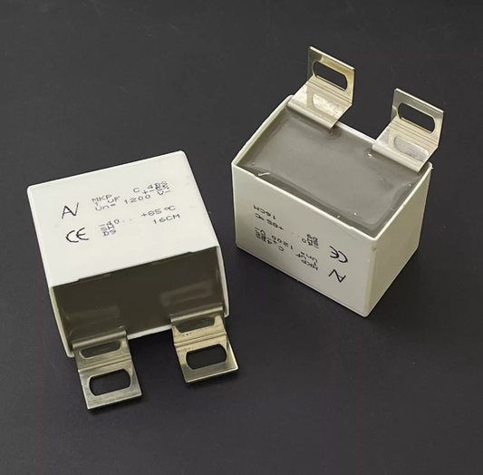 AV C4BS 1UF 1200V 105J Capacitor